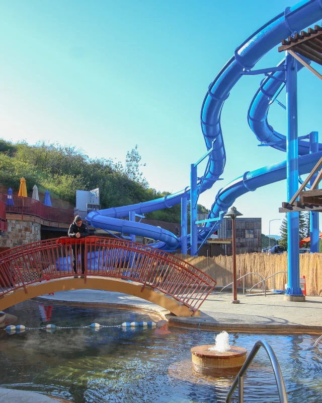 Nothing beats flying down our 230-foot waterslides! 💦☀️ Mark your calendars, summer hours are here:

12–5 pm May 23–25
12–5 pm May 31–June 1
12–5 pm daily starting June 7!

Visit our website for more waterslide and admission details!